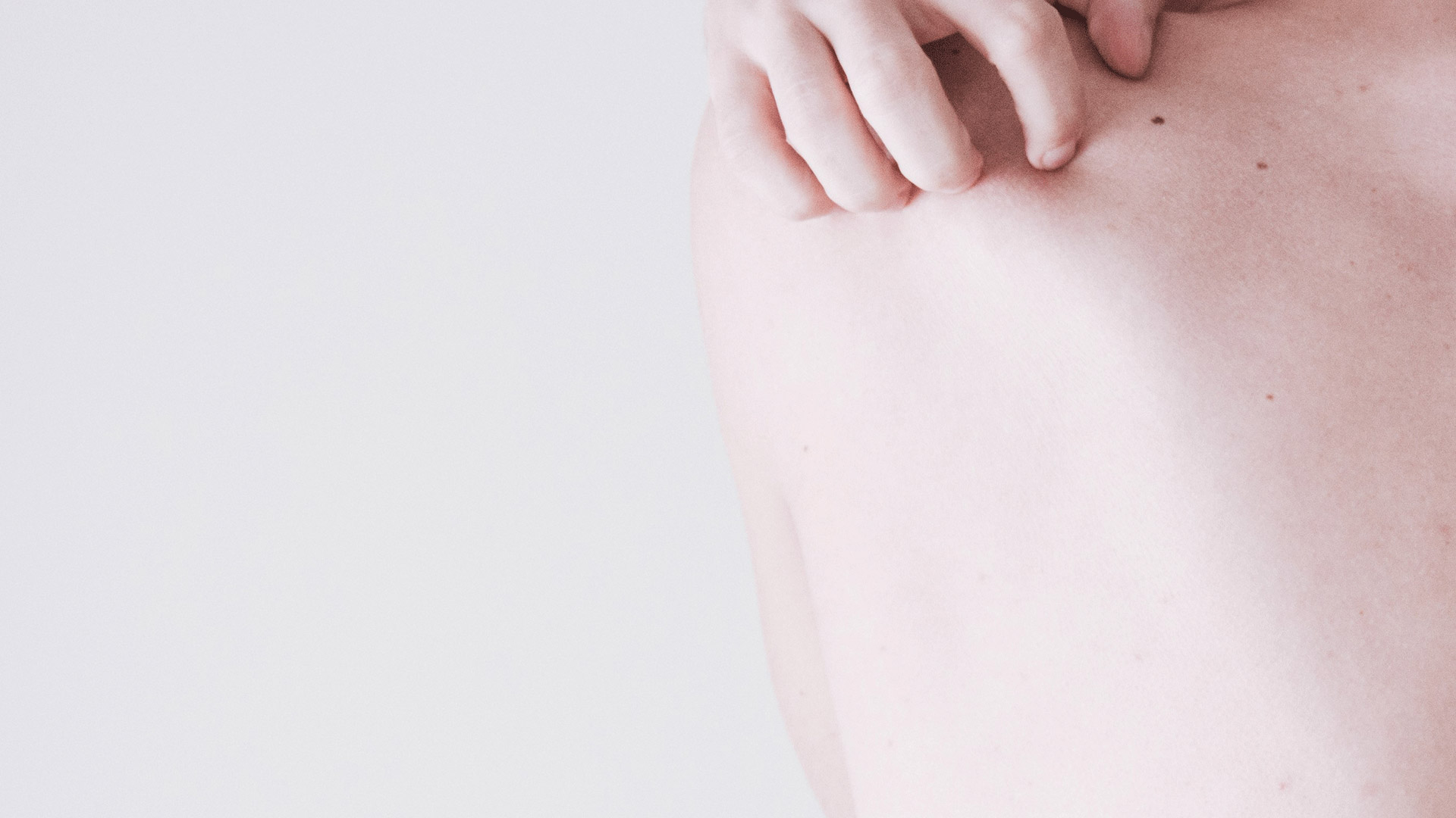 Hogyan lehet különbéget tenni a száraz és a dehidratált bőr között? | BIODERMA