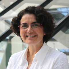 Dr Michèle Sayag, allergológus Dr Michèle Sayag, allergológus